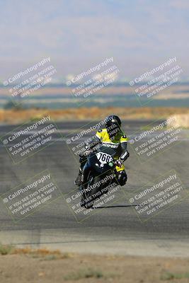 media/Aug-13-2023-CRA (Sun) [[1cfc37a6fb]]/Race 4 400 Superbike/Race/